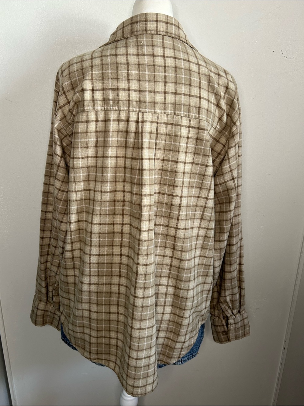 Cotton On Women's Oversized Plaid Brushed Flannel Button Down Shirt - Picture 4 of 9